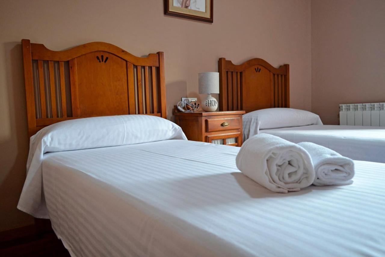 Hotel Rural La Casa De Irene Lubián Zewnętrze zdjęcie
