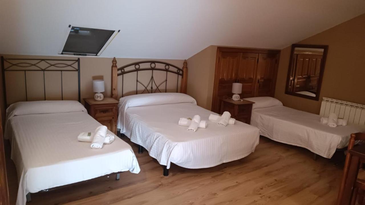 Hotel Rural La Casa De Irene Lubián Zewnętrze zdjęcie